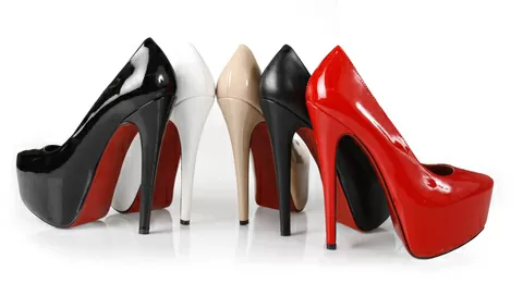 چند نمونه کفش زنانه پاشنه بلند در رنگهای مختلف