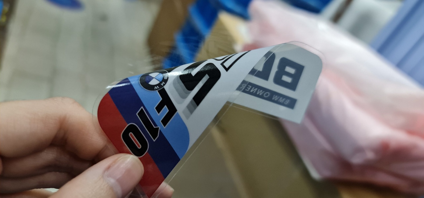 چاپ استیکر شیشه ای؛ انتخابی خاص برای فروشگاه ها و دفاتر کاری 3 1 Express Sticker Printing in Singapore | Window | OneDayPrint